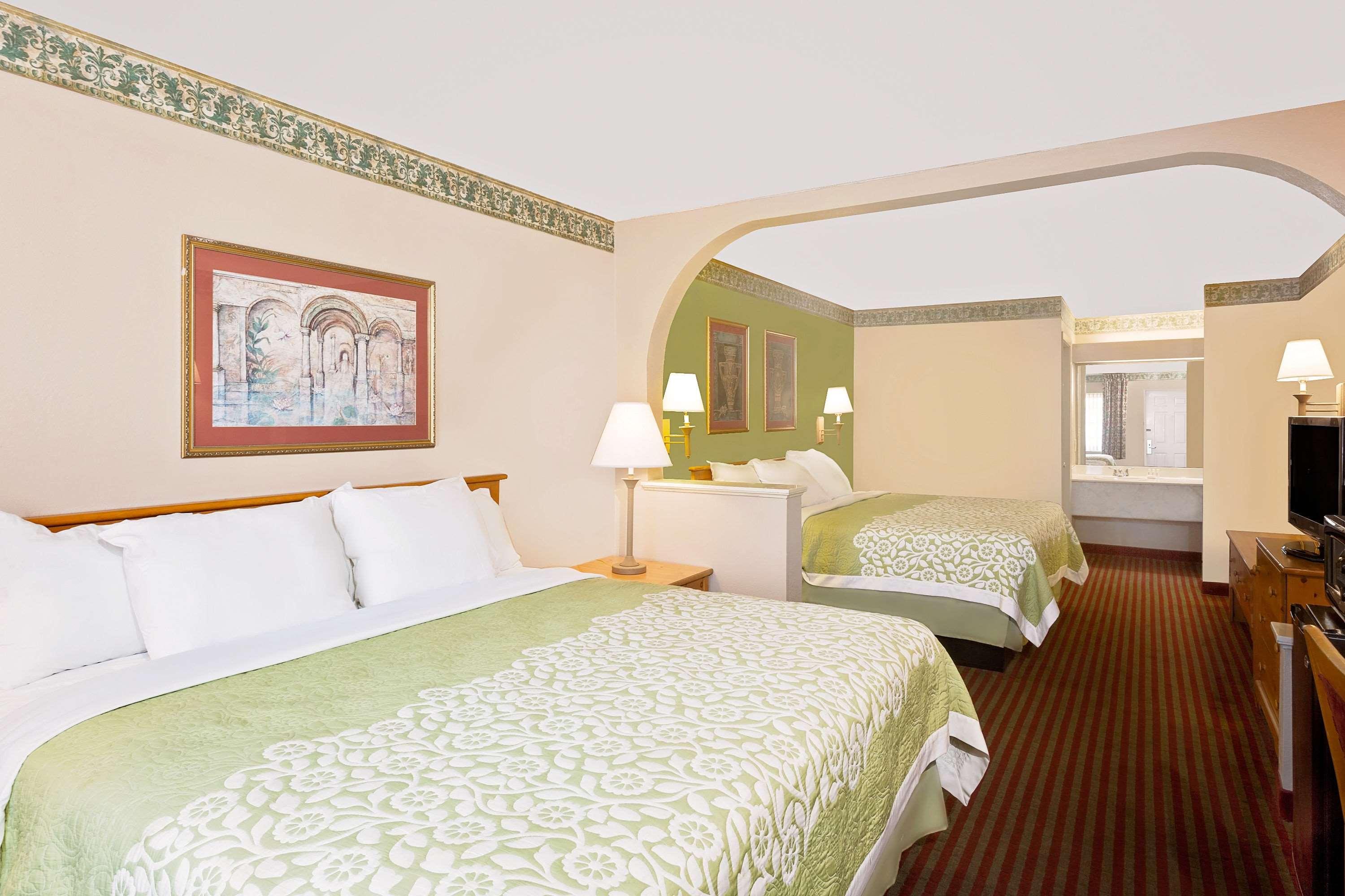 Hotel Days & By Wyndham 2*