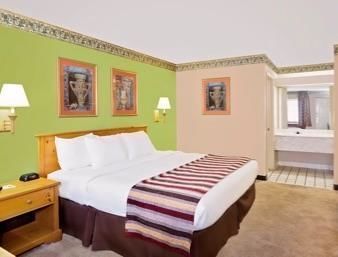 Hotel Days & By Wyndham