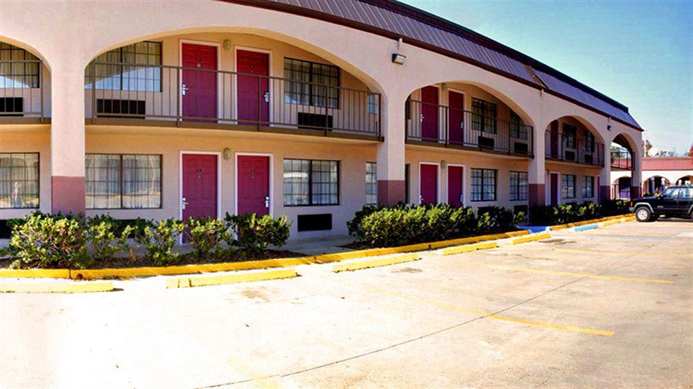 Hotel Days & By Wyndham